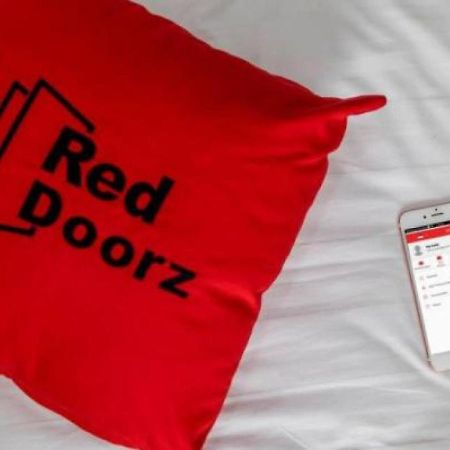 Reddoorz @ Ranotana Manado Hotel Exterior photo