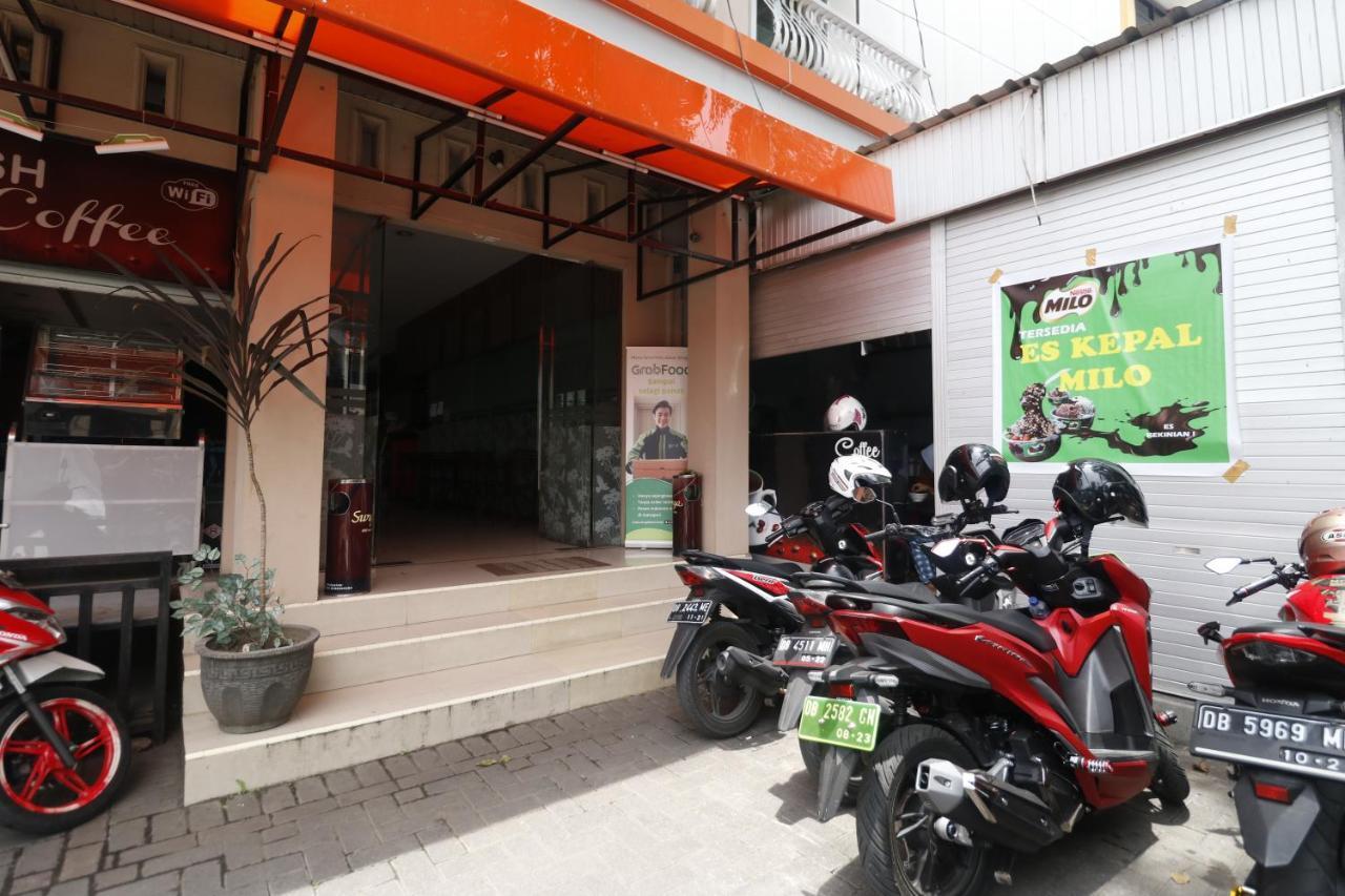 Reddoorz @ Ranotana Manado Hotel Exterior photo